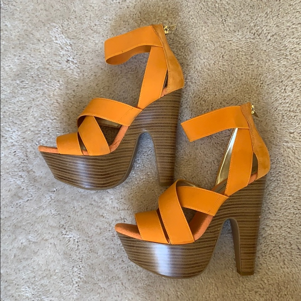 Jessica Simpson Tookie Platform Sandal (orange)